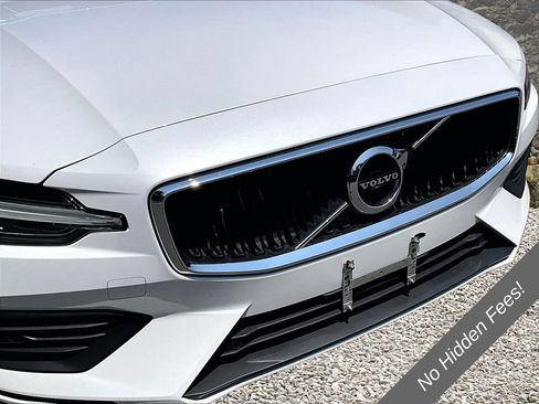 Used 2020 Volvo S60 T5 Momentum w/ Protection Package Premier FWD image 25