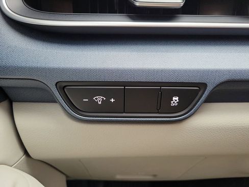 New 2026 Kia Carnival EX image 25