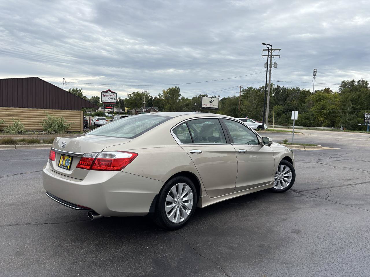 Used 2013 Honda Accord EX-L image 9