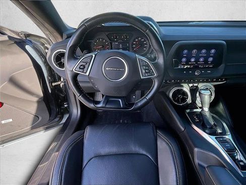 Used 2022 Chevrolet Camaro LT w/ Technology Package image 7