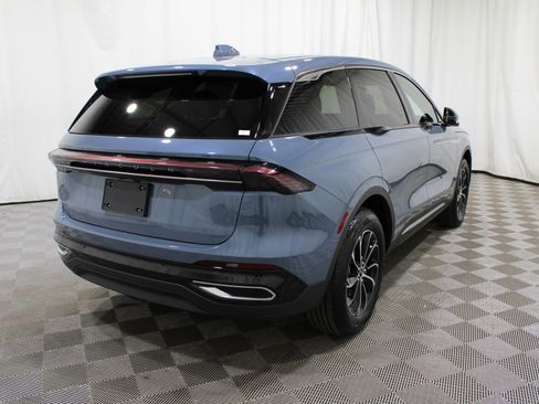 Used 2025 Lincoln Nautilus Premier AWD/4WD image 25