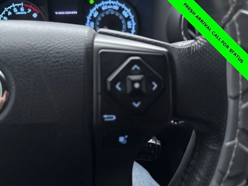 Used 2017 Toyota Tacoma image 19