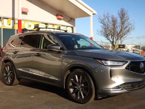 Used 2022 Acura MDX SH-AWD w/ Advance Package image 4