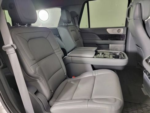 Used 2020 Lincoln Navigator Reserve w/ Equipment Group 208A Reserve AWD/4WD image 21