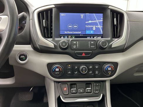 Used 2020 GMC Terrain SLT w/ Preferred Package AWD/4WD image 19