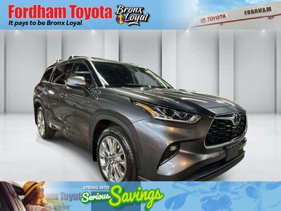 Used 2024 Toyota Highlander Limited