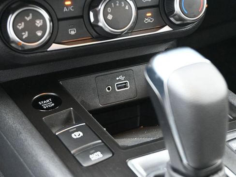 Used 2025 Nissan Kicks S image 18