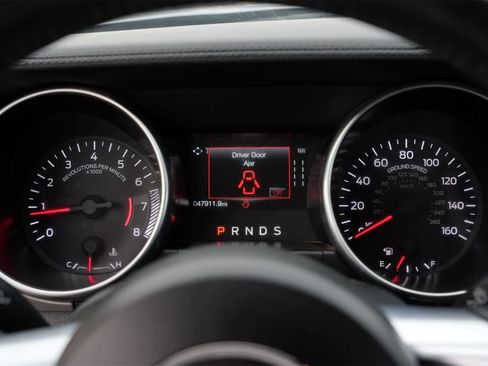 Used 2022 Ford Mustang Premium image 11