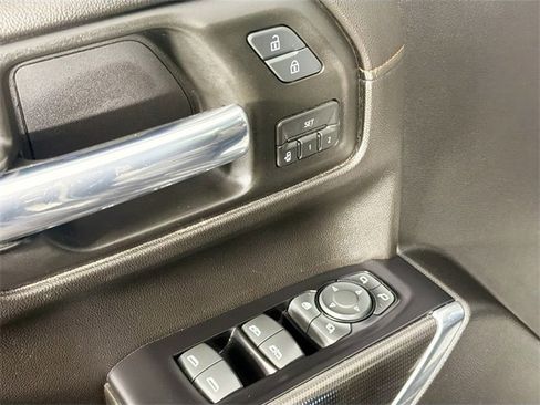 Used 2019 GMC Sierra 1500 AT4 image 17