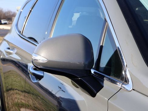 Used 2022 Hyundai Santa Fe SEL w/ Convenience Package image 12