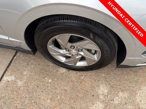Certified 2025 Hyundai Sonata SE image 32
