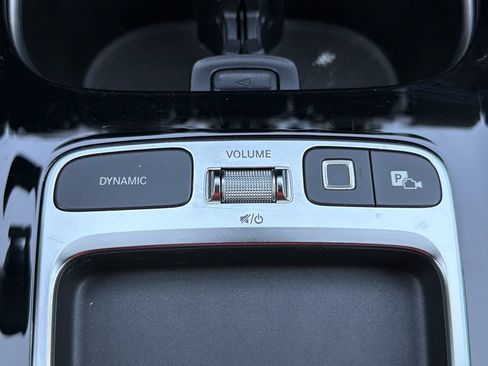 Used 2025 Mercedes-Benz GLA 250 image 9