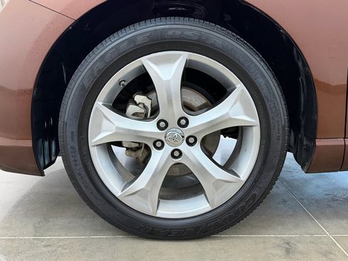 Used 2011 Toyota Venza image 12