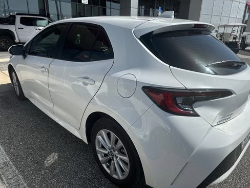 Used 2025 Toyota Corolla SE FWD image 6