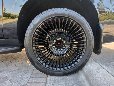 Used 2022 Cadillac Escalade ESV Luxury RWD image 52