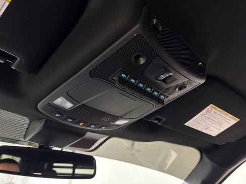 Used 2022 Ford F350 Platinum w/ FX4 Off-Road Package image 34