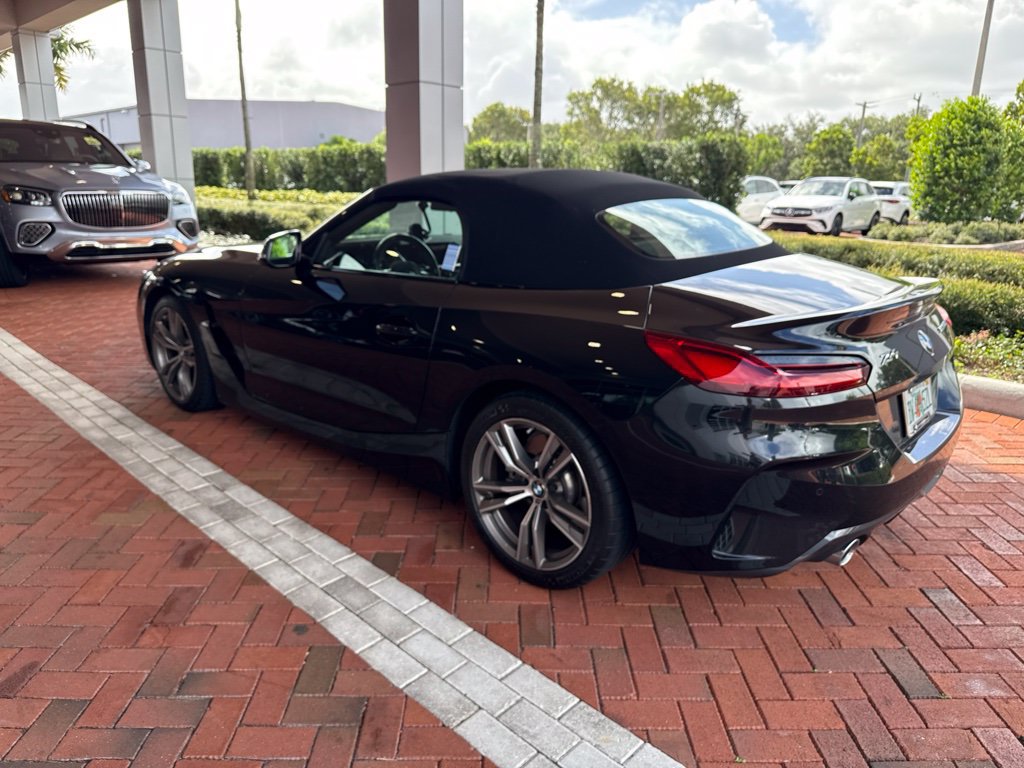 Used 2023 BMW Z4 sDrive30i w/ Convenience Package RWD image 6