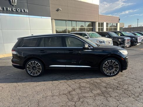 Certified 2023 Lincoln Aviator Black Label w/ Dynamic Handling Package image 8