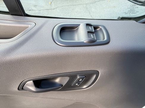New 2026 Ford Transit 250 148 Medium Roof image 23