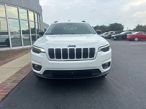 Used 2023 Jeep Cherokee Altitude Lux AWD/4WD image 3