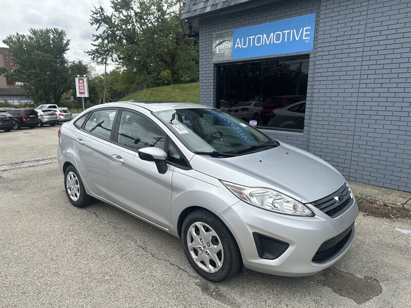 Used 2013 Ford Fiesta SE w/ Super Fuel Economy Pkg FWD image 36