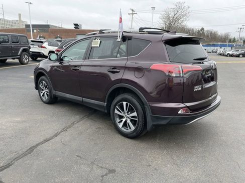 Used 2018 Toyota RAV4 XLE image 3