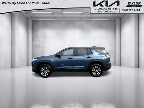 Used 2026 Chevrolet Equinox LT FWD image 3