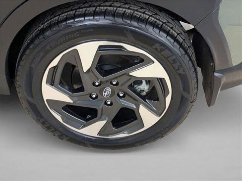 Used 2024 Subaru Crosstrek 2.5i Limited w/ Popular Package #3 image 26