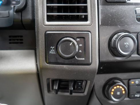 Used 2022 Ford F250 XL w/ Power Equipment Group image 20