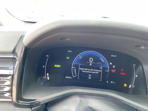 Used 2025 Toyota Camry LE image 21