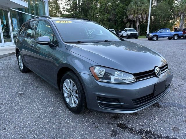 Used 2016 Volkswagen Golf S FWD image 8