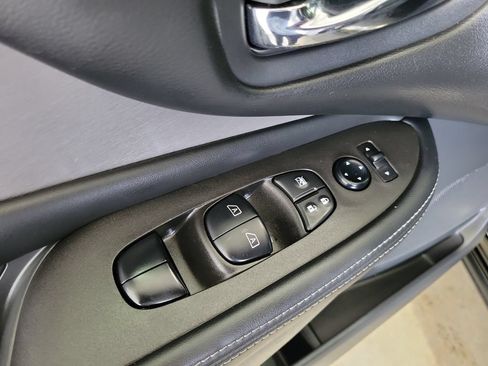 Used 2023 Nissan Murano SV w/ SV Midnight Edition Package FWD image 20
