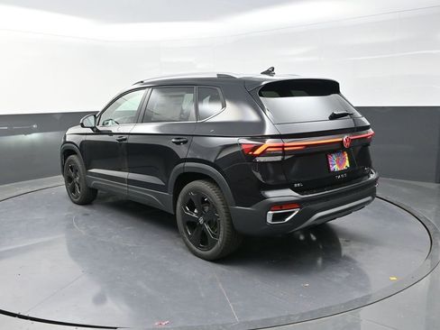 New 2025 Volkswagen Taos SEL image 6
