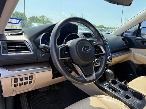 Used 2018 Subaru Outback 2.5i Limited AWD/4WD image 11