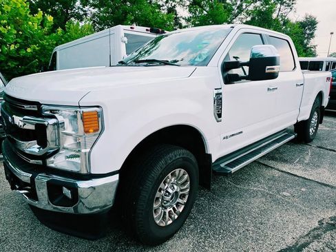 Used 2022 Ford F250 XLT w/ XLT Premium Package AWD/4WD image 1