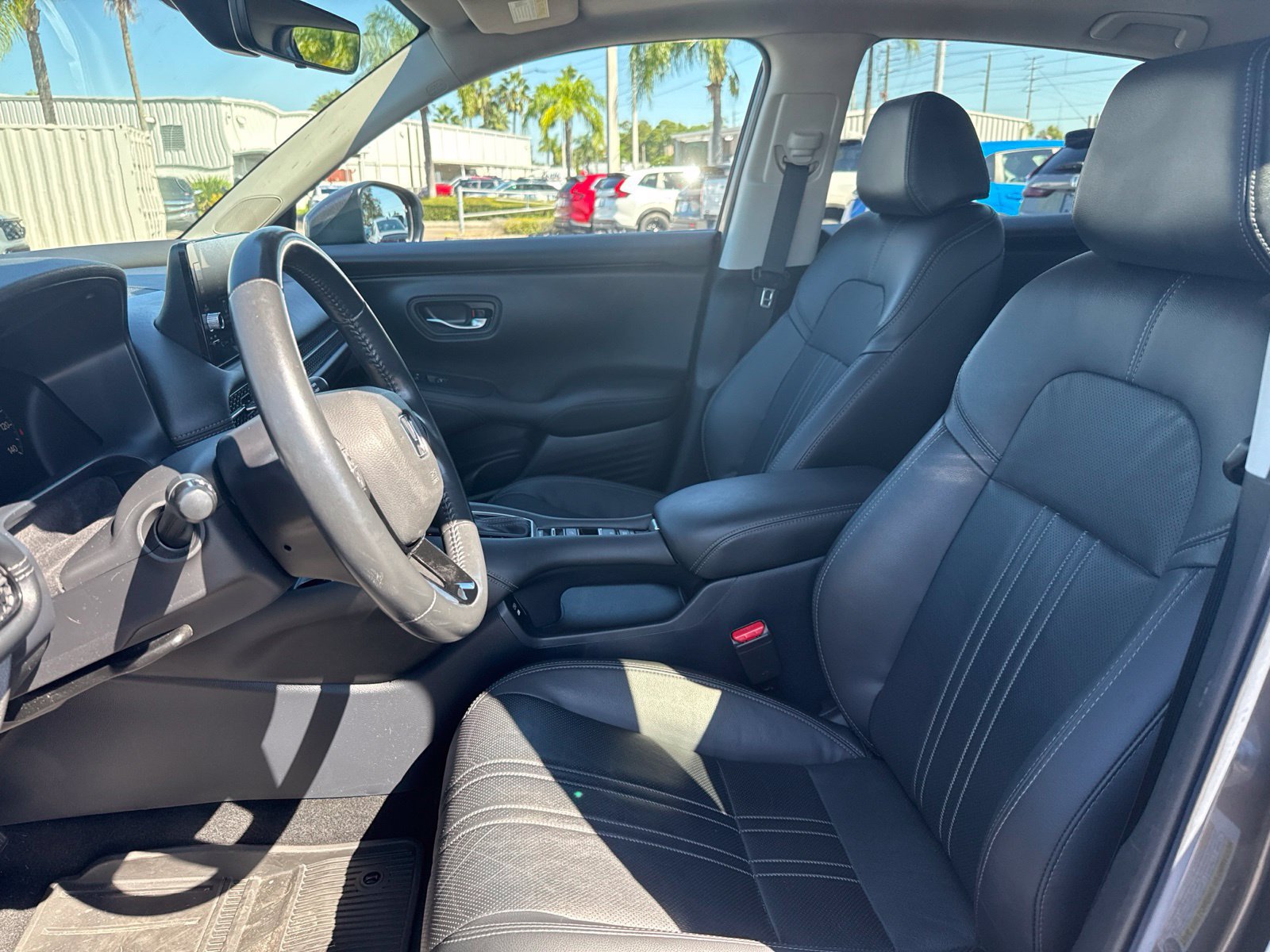 Used 2024 Honda HR-V EX-L image 11