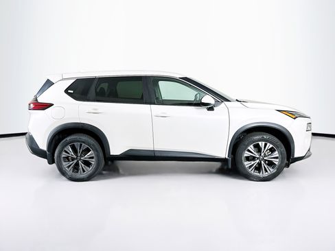 Used 2022 Nissan Rogue SV FWD image 10