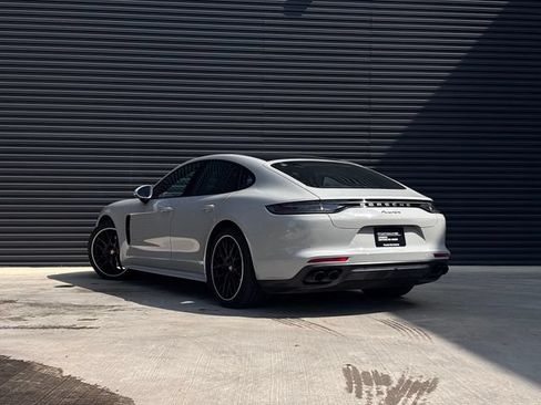 Certified 2023 Porsche Panamera Platinum Edition RWD image 3