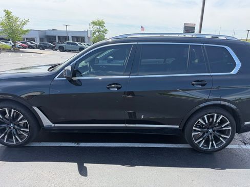 Used 2024 BMW X7 xDrive40i AWD/4WD image 9