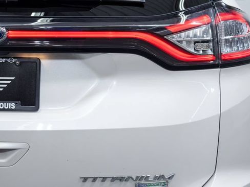 Used 2016 Ford Edge Titanium w/ Technology Package FWD image 8