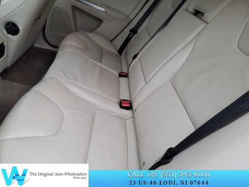 Used 2012 Volvo XC60 3.2 image 13