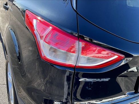 Used 2016 Ford Escape SE w/ Equipment Group 201A image 33