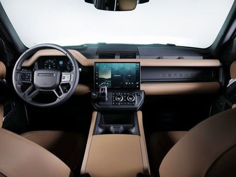 New 2026 Land Rover Defender 110 X-Dynamic SE image 4