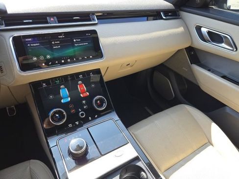 Used 2018 Land Rover Range Rover Velar R-Dynamic SE AWD/4WD image 13