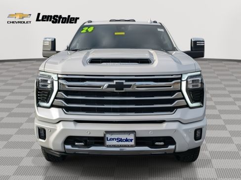 Used 2024 Chevrolet Silverado 3500 High Country w/ High Country Premium Package image 8