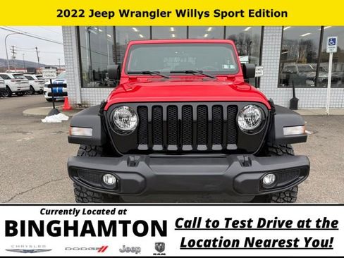 Used 2022 Jeep Wrangler Sport image 3