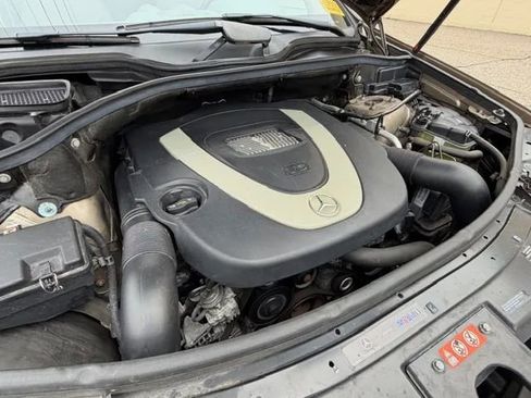 Used 2010 Mercedes-Benz ML 350 4MATIC image 34