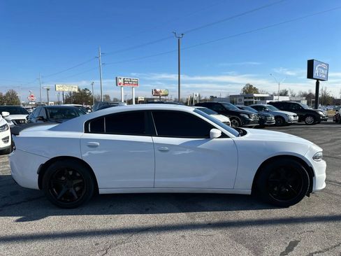 Used 2015 Dodge Charger SXT w/ Premium Group image 5