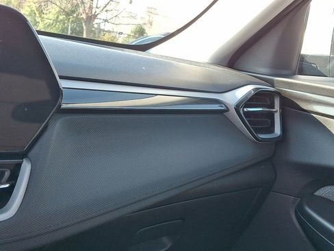 Used 2025 Chevrolet TrailBlazer LT image 31