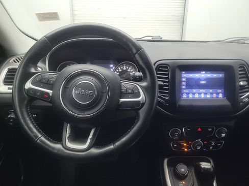 Used 2018 Jeep Compass Latitude w/ Popular Equipment Group AWD/4WD image 22